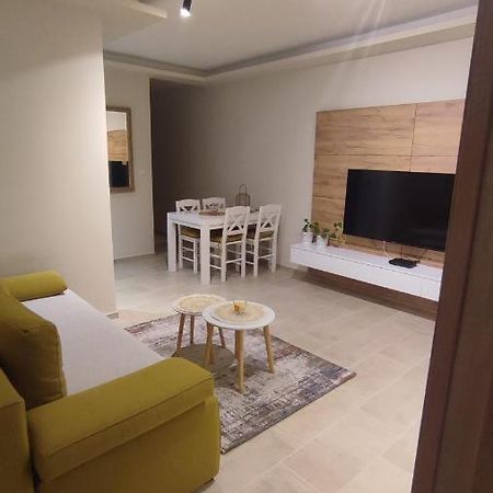 Apartman Front Šid Buitenkant foto